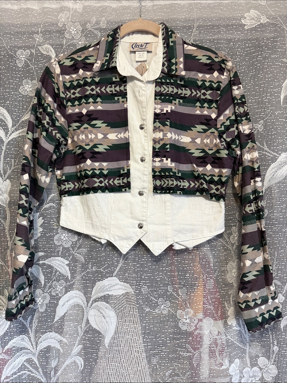 Vintage Circle T Aztec Western Cropped Button up Shirt